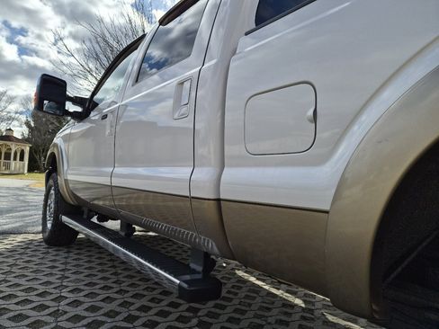 Used 2014 Ford F250 Lariat w/ Chrome Package image 6