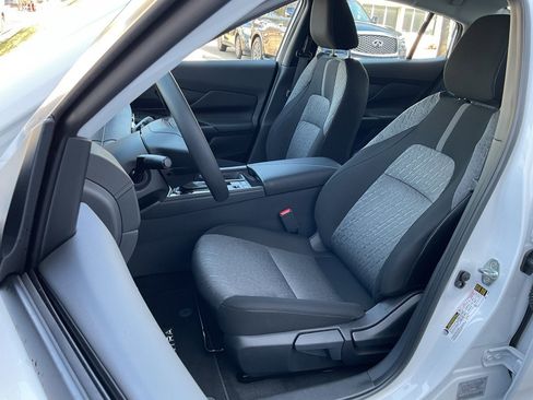 New 2026 Nissan Sentra SV image 13