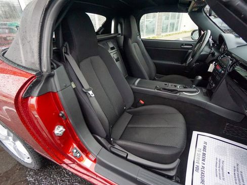 Used 2008 MAZDA MX-5 Miata Sport image 20