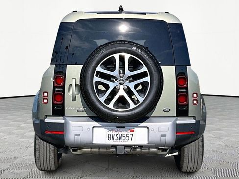 Used 2020 Land Rover Defender 110 HSE image 4