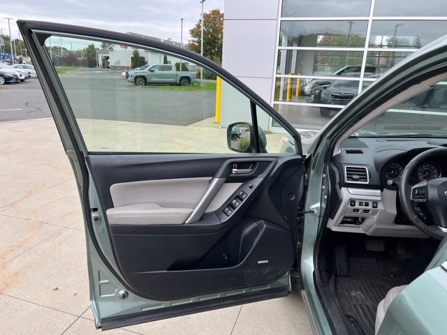 Used 2016 Subaru Forester 2.5i Limited AWD/4WD image 25
