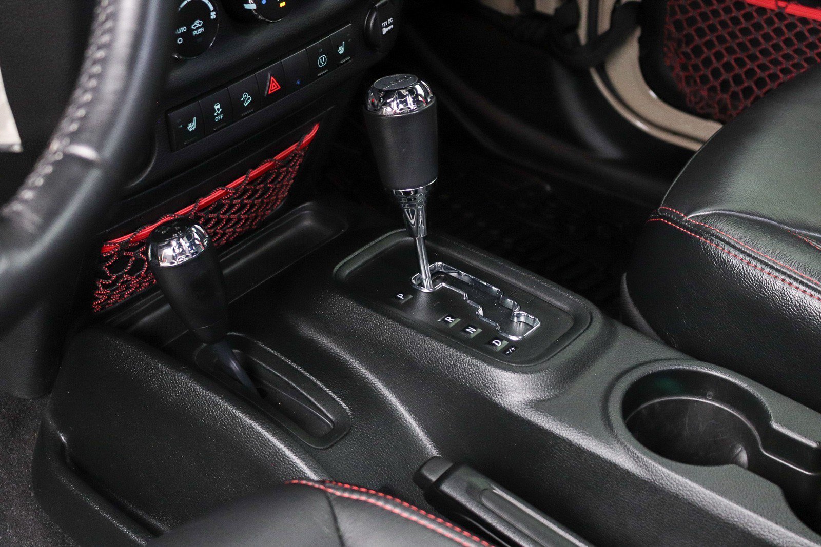 Used 2018 Jeep Wrangler Unlimited Rubicon AWD/4WD image 24