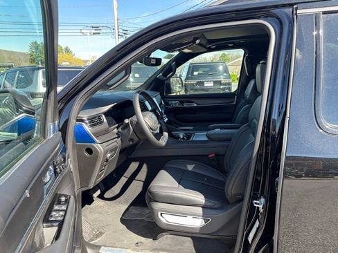 New 2026 Jeep Grand Wagoneer L Summit w/ Rear Seat Video Group I AWD/4WD image 15