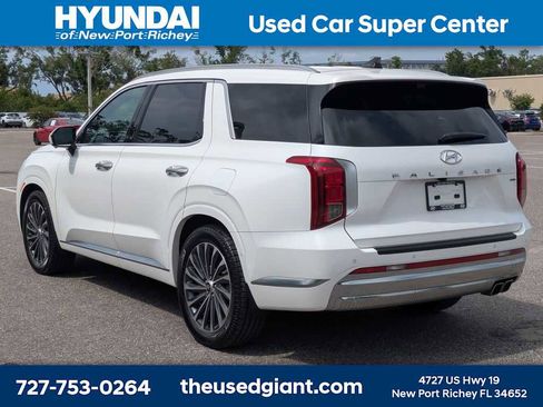 Used 2023 Hyundai Palisade Calligraphy w/ Cargo Package AWD/4WD image 2