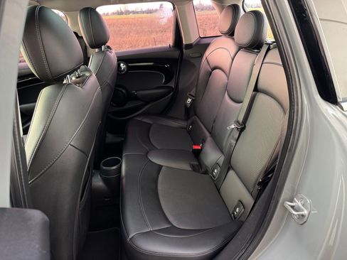 Used 2022 MINI Cooper S image 27