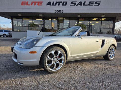 Used 2001 Toyota MR2 image 1