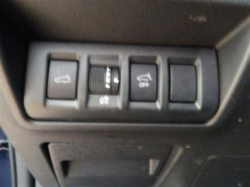 Used 2023 Subaru Outback Limited w/ Tech Package 2 image 27