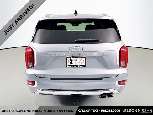 Used 2020 Hyundai Palisade Limited FWD image 6