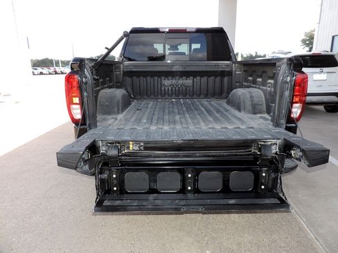 Used 2022 GMC Sierra 1500 Elevation w/ Elevation Premium Package AWD/4WD image 21