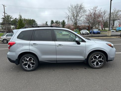 Used 2014 Subaru Forester 2.0XT Touring AWD/4WD image 5