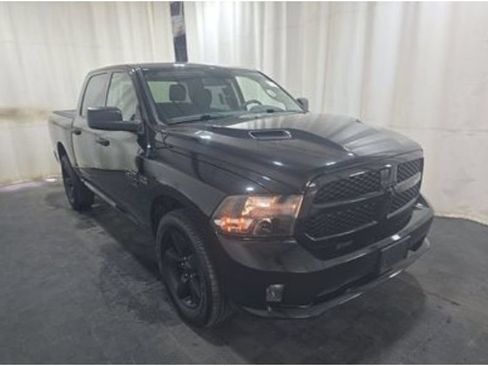 Used 2020 RAM 1500 Express w/ Wheel & Sound Group AWD/4WD image 3