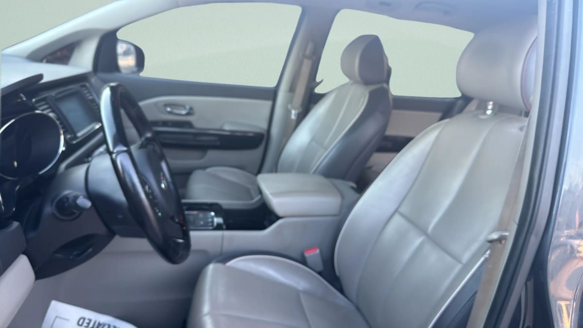 Used 2016 Kia Sedona SX FWD image 9