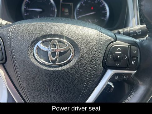 Used 2019 Toyota Highlander XLE AWD/4WD image 11