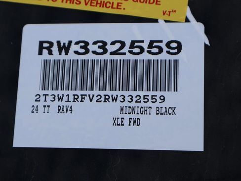Used 2024 Toyota RAV4 XLE FWD image 6