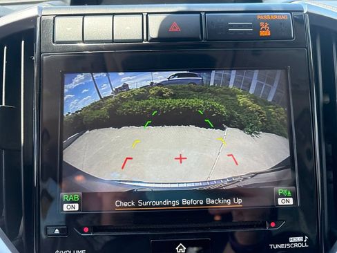 Used 2022 Subaru Ascent Touring AWD/4WD image 23