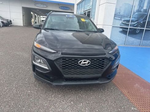 Used 2021 Hyundai Kona SEL AWD/4WD image 3