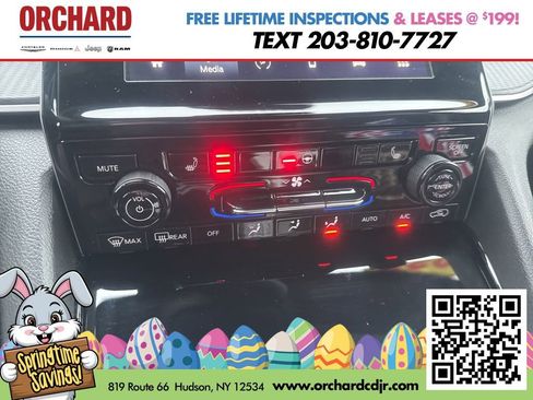 Used 2023 Jeep Grand Cherokee Altitude AWD/4WD image 30