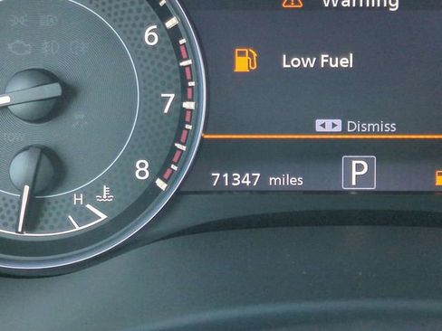 Used 2021 Nissan Armada SV w/ SV Appearance Package image 34