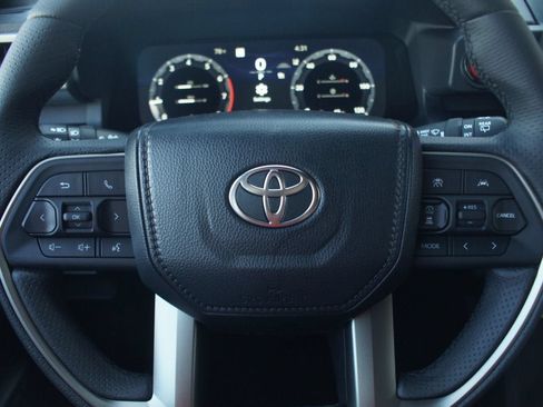 Used 2026 Toyota 4Runner TRD Off-Road AWD/4WD image 17