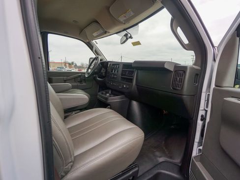 Used 2020 Chevrolet Express 2500 Work Van w/ Driver Convenience Package image 21