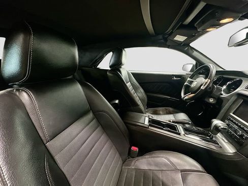 Used 2010 Ford Mustang GT Premium RWD image 27