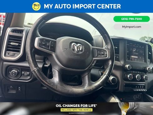 Used 2019 RAM 1500 Big Horn AWD/4WD image 9