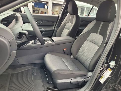 New 2026 Nissan Sentra SV w/ Floor Mat Package FWD image 5