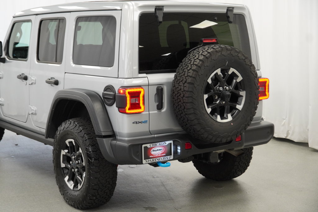 Used 2024 Jeep Wrangler Unlimited Rubicon 4xe w/ Technology Group AWD/4WD image 16