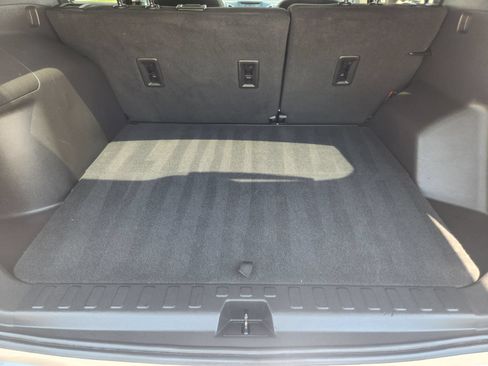 Certified 2024 Chevrolet Equinox LT FWD image 37