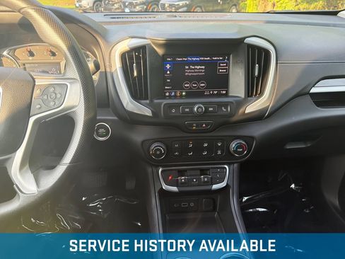 Used 2024 GMC Terrain SLE AWD/4WD image 18