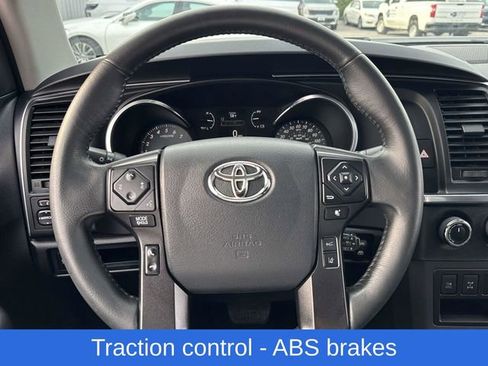 Used 2018 Toyota Sequoia TRD Sport image 11