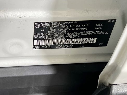 Used 2022 Toyota RAV4 Limited AWD/4WD image 31