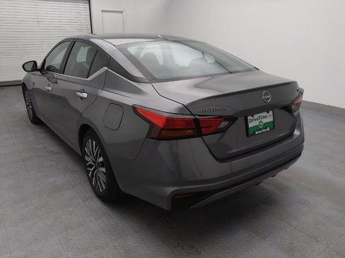 Used 2024 Nissan Altima 2.5 SV image 5