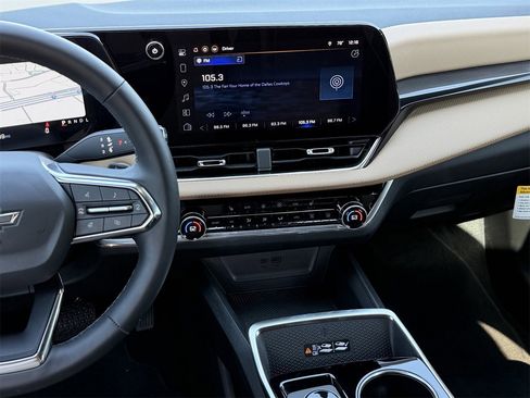 New 2026 Chevrolet Equinox ACTIV w/ Safety and Technology Package image 15