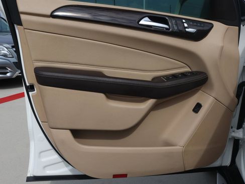 Used 2017 Mercedes-Benz GLS 450 450 4MATIC w/ Premium Package image 14