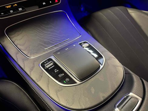 Used 2022 Mercedes-Benz E 350 Sedan image 37