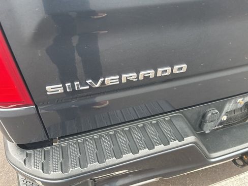 Used 2021 Chevrolet Silverado 1500 Custom image 8