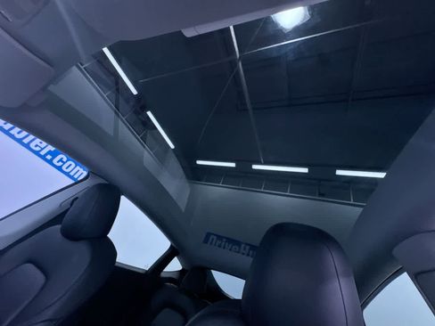 Used 2023 Tesla Model Y Long Range image 41