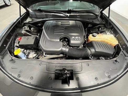 Used 2021 Dodge Charger SXT w/ Leather Interior Group RWD image 53