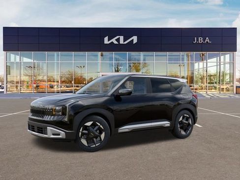 New 2027 Kia Seltos S FWD image 3