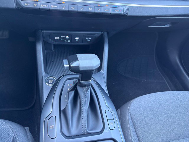 Certified 2025 Kia K4 FWD image 17