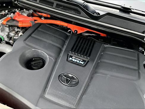 Used 2024 Toyota Sequoia Platinum AWD/4WD image 44