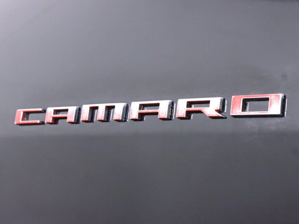 Used 2015 Chevrolet Camaro LT RWD image 30