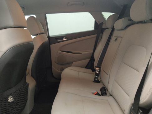 Used 2019 Hyundai Tucson SE image 18