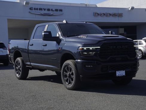 New 2026 RAM 2500 Laramie w/ Night Edition AWD/4WD image 2