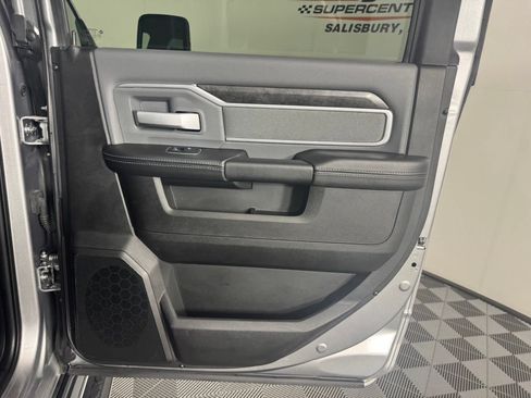 Used 2023 RAM 2500 Big Horn w/ Level B Equipment Group AWD/4WD image 23