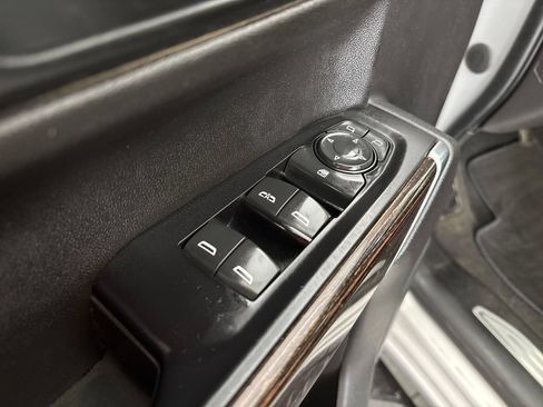 Used 2020 GMC Sierra 1500 SLE w/ SLE Value Package AWD/4WD image 14