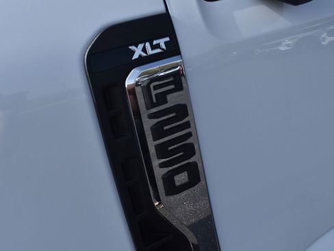 Used 2023 Ford F250 XLT w/ 360-Degree Camera Package image 4