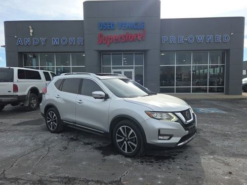 Used 2018 Nissan Rogue SL w/ Premium Package image 1