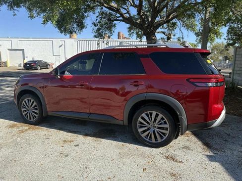 Certified 2022 Nissan Pathfinder SL w/ SL Premium Package image 5